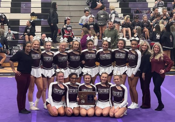 Woodrow Wilson High School cheer team makes their way to states.